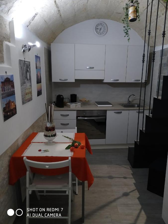 Dimora Il Solstizio Apartment Bari Bagian luar foto