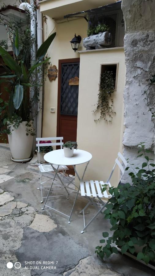 Dimora Il Solstizio Apartment Bari Bagian luar foto