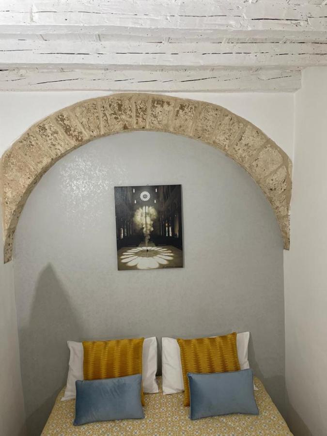 Dimora Il Solstizio Apartment Bari Bagian luar foto